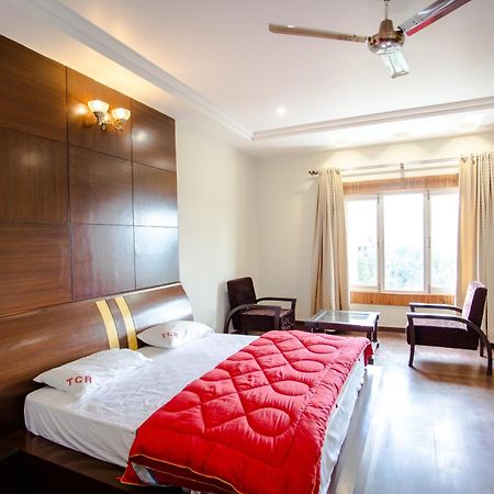 Tehri Club And Resort Chamba  Экстерьер фото