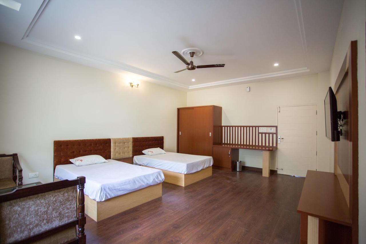 Tehri Club And Resort Chamba  Экстерьер фото