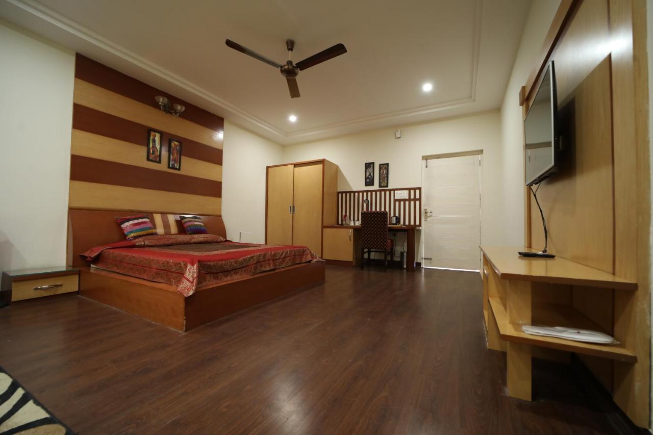 Tehri Club And Resort Chamba  Экстерьер фото